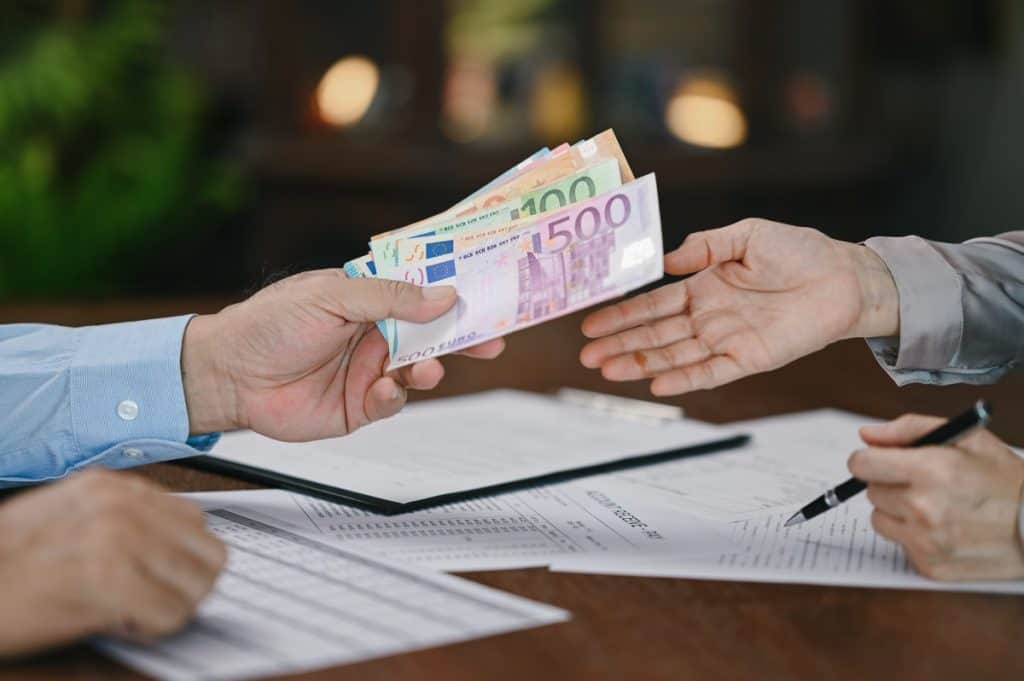 Kako izgraditi pozitivan financijski profil od nule Kako izgraditi pozitivan financijski profil od nule