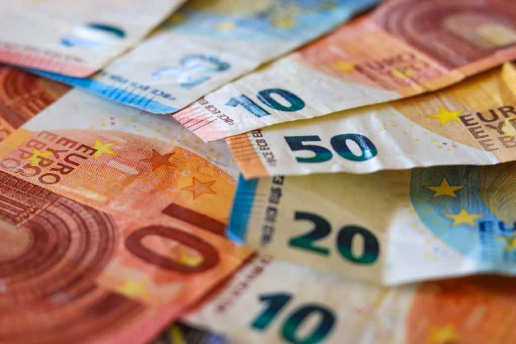 Kako uložiti u obnovljive izvore energije Kako uložiti u obnovljive izvore energije