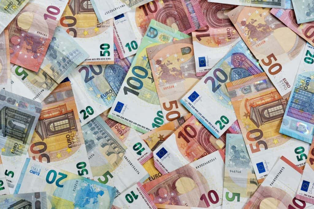 Ulaganje u ETF-ove kako maksimalizirati povrat uz minimalan rizik Ulaganje u ETF-ove kako maksimalizirati povrat uz minimalan rizik
