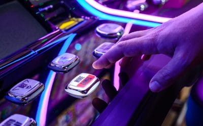 Igre koje kombiniraju akciju i strategiju