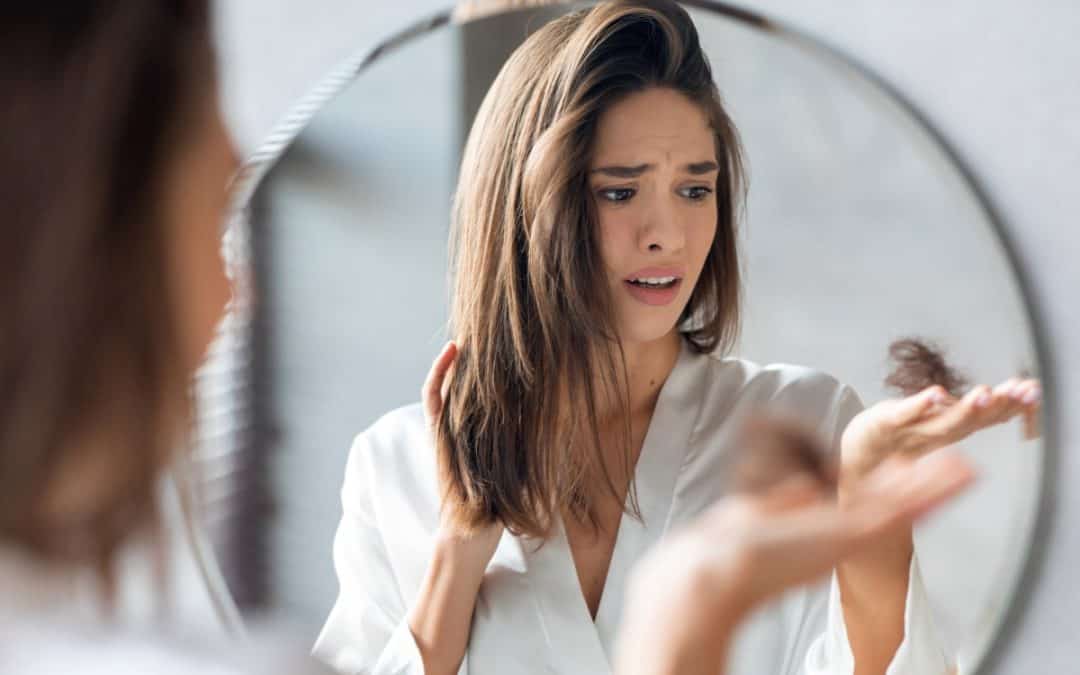 Što uzrokuje opadanje kose i kako ga smanjiti